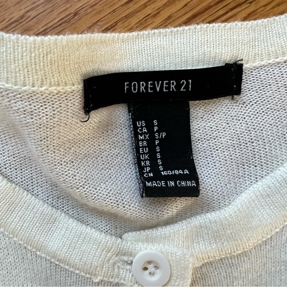 Forever 21 Women White Cardigan Small - Picture 4 of 5